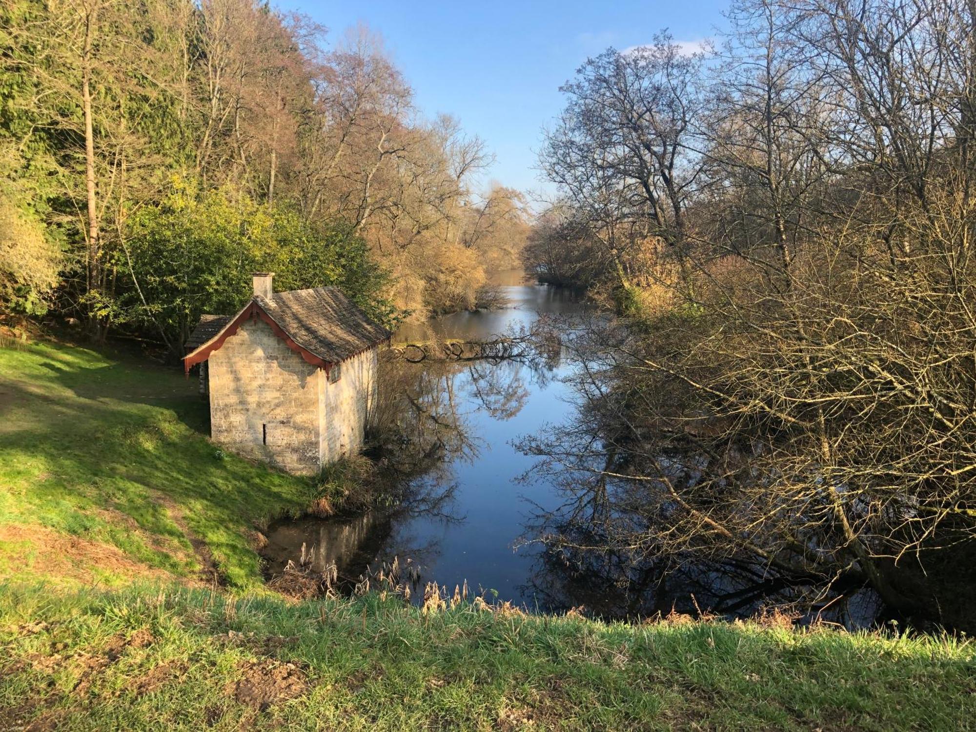 Pettifers Freehouse Bed & Breakfast Crudwell